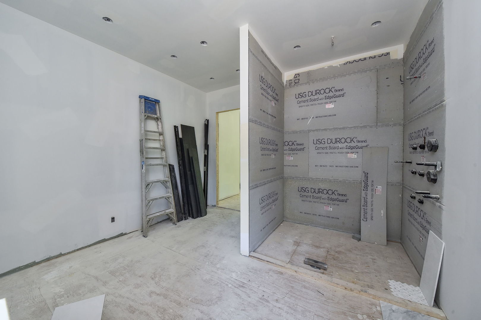 12520644 Property Photo 26
