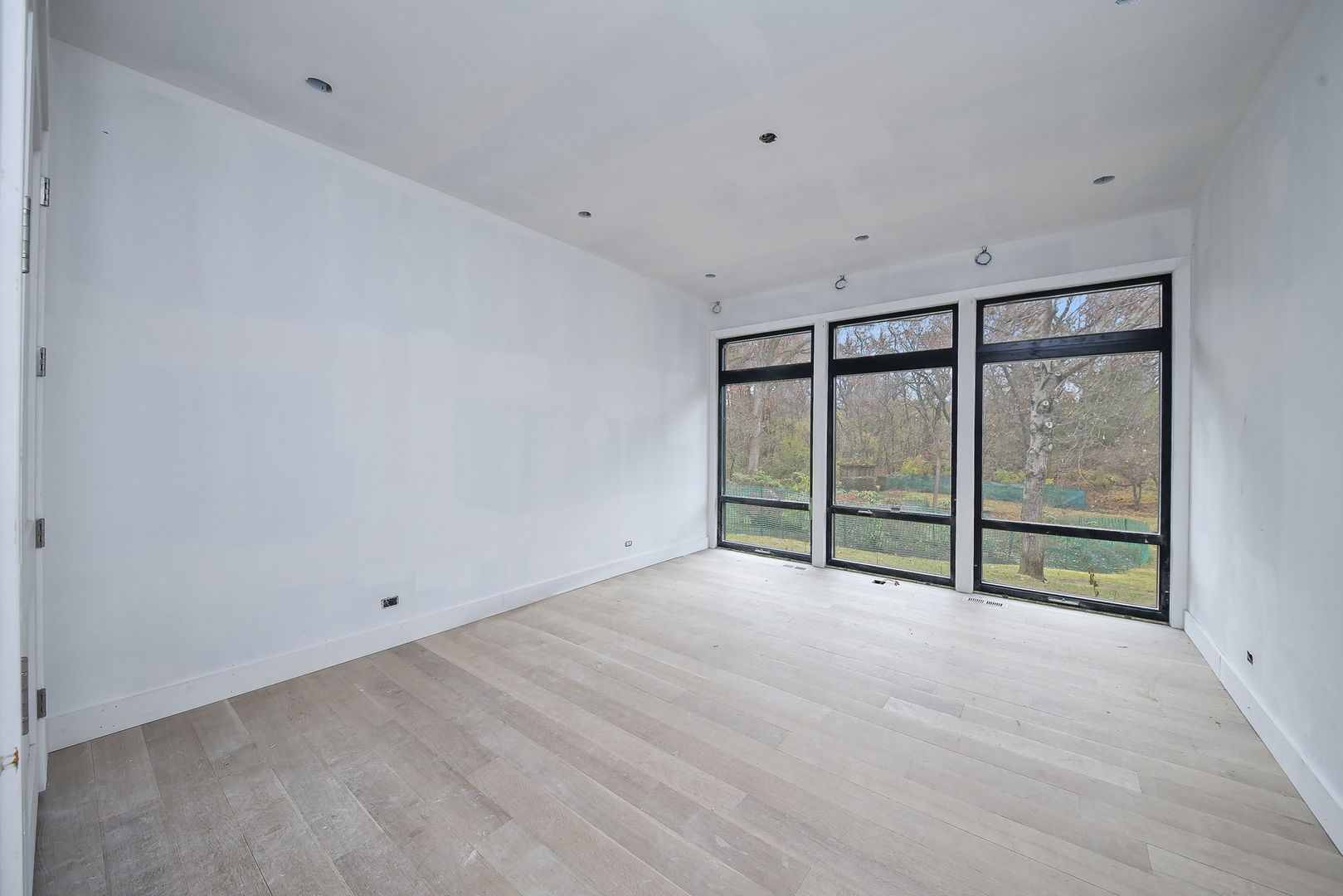 12520644 Property Photo 29