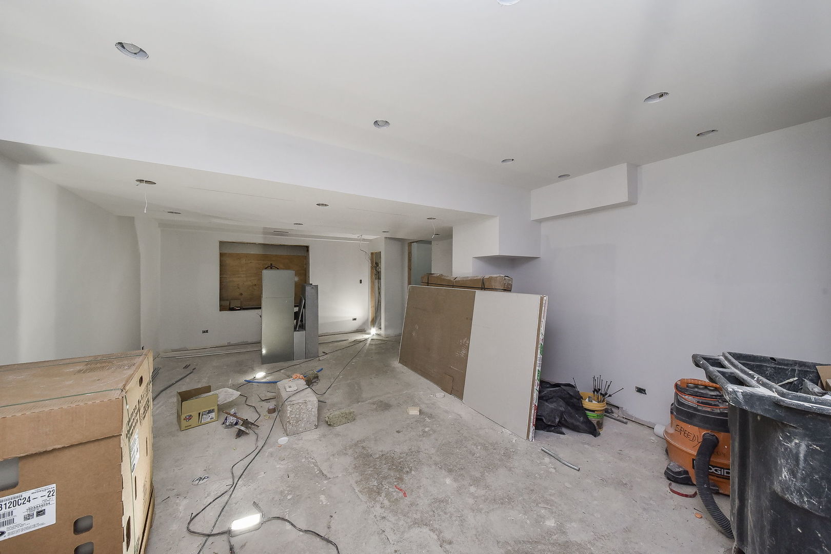 12520644 Property Photo 35