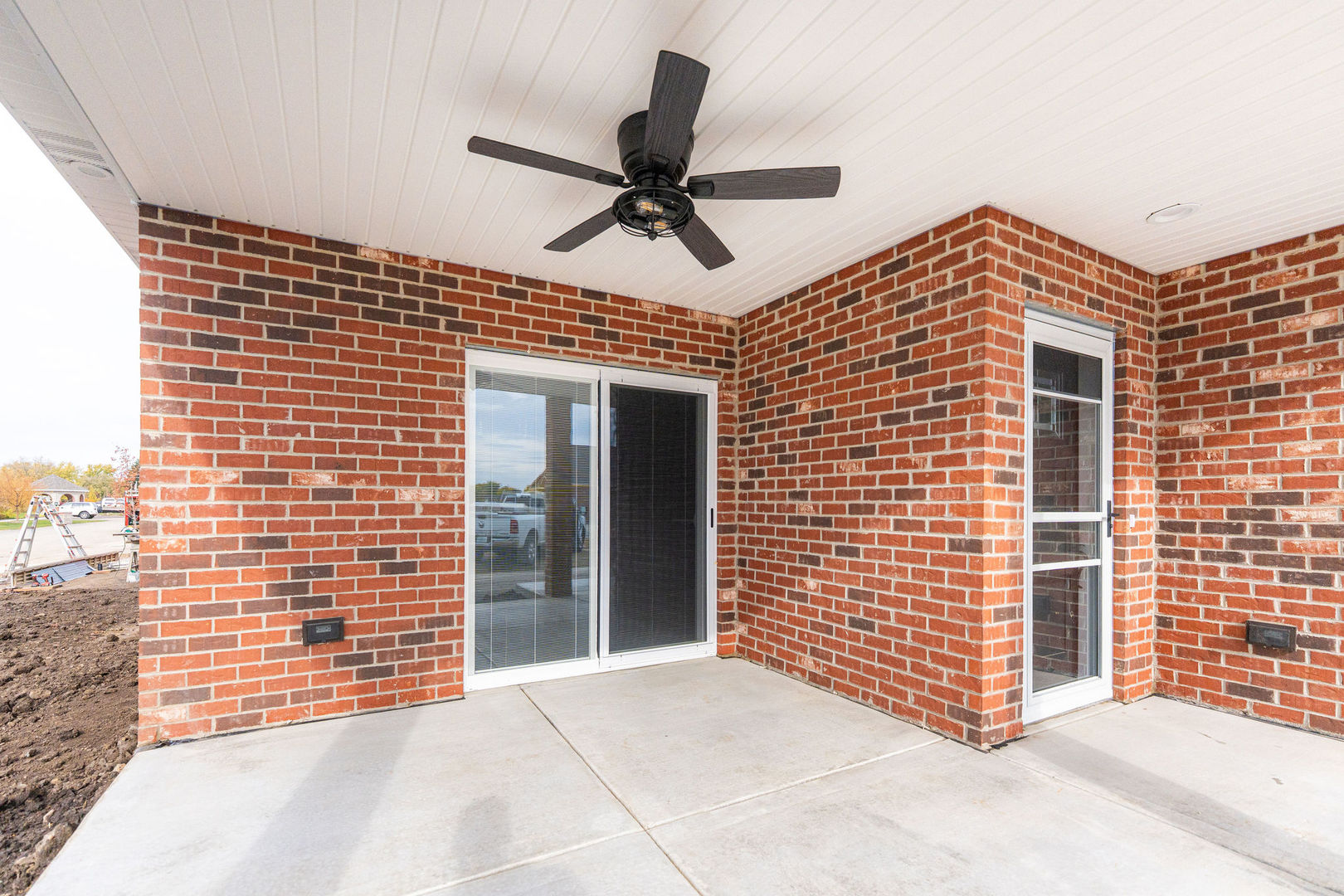563 Stearn Drive 563 Property Photo 2