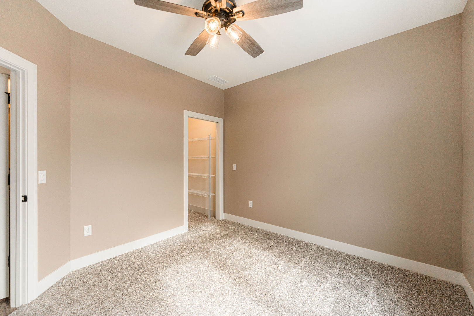 563 Stearn Drive 563 Property Photo 11