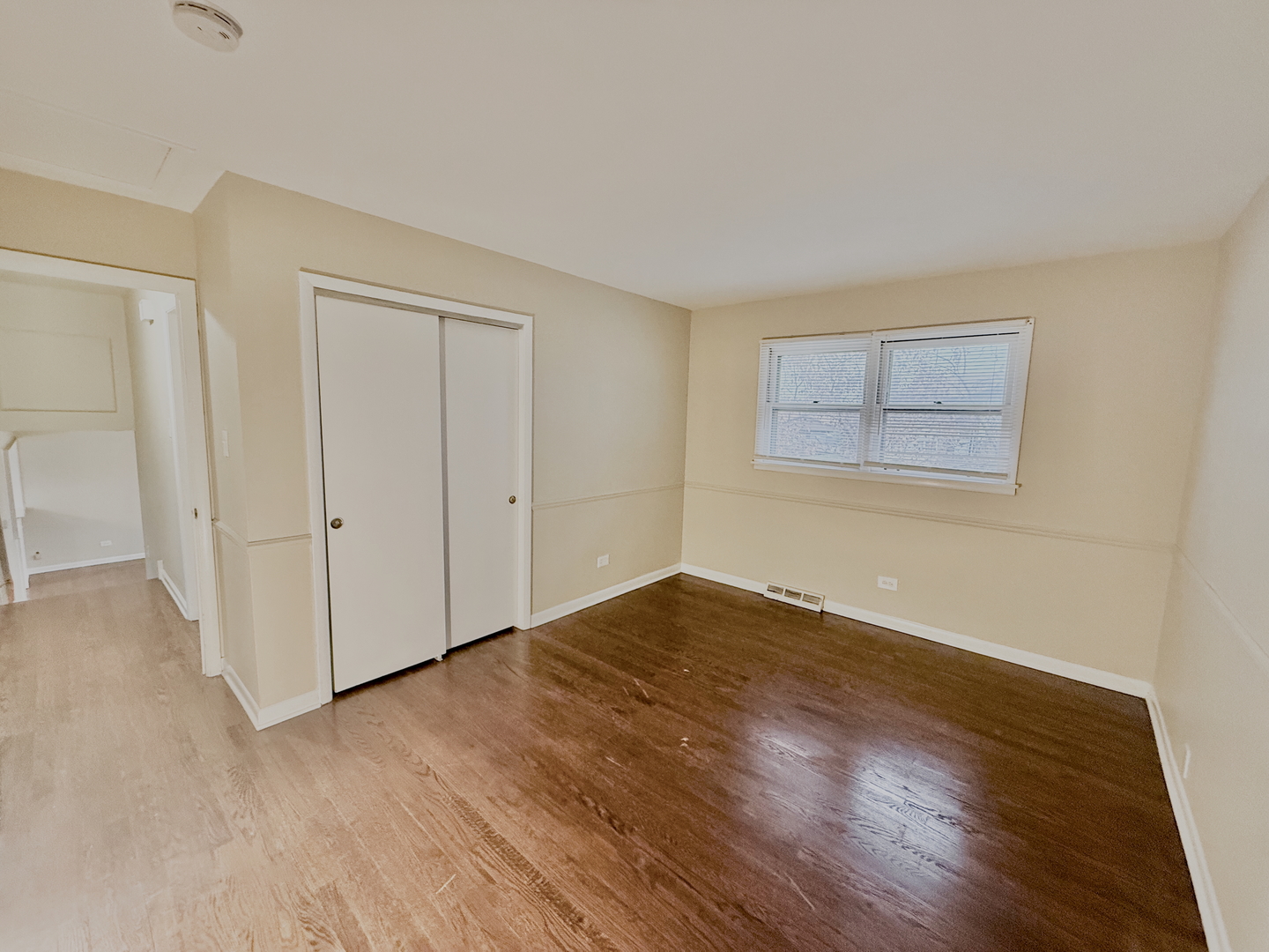 16109 Prairie Avenue Property Photo 7