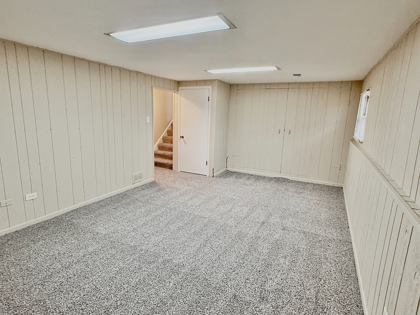 16109 Prairie Avenue Property Photo 10
