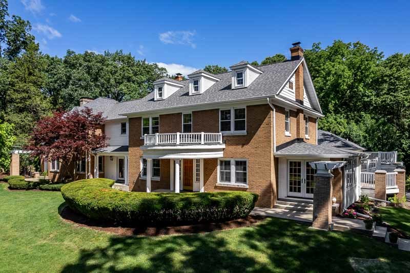 2716 Spring Creek Road Property Photo 2