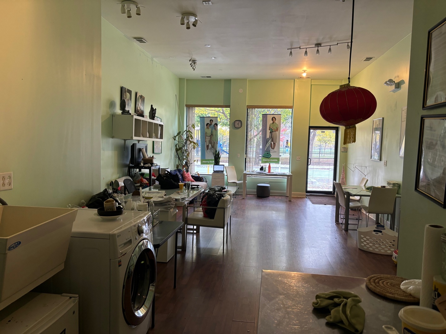 215 E 31st Street Property Photo 6