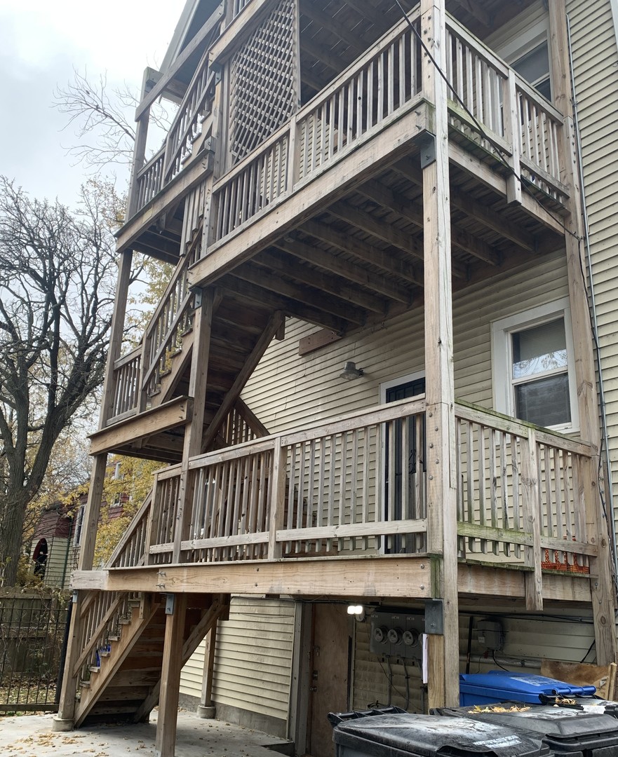 7749 S Muskegon Avenue Property Photo 2