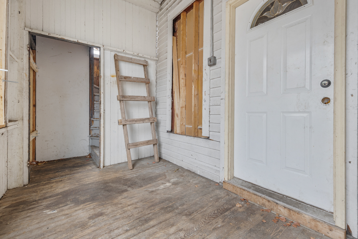 7356 S Champlain Avenue Property Photo 10