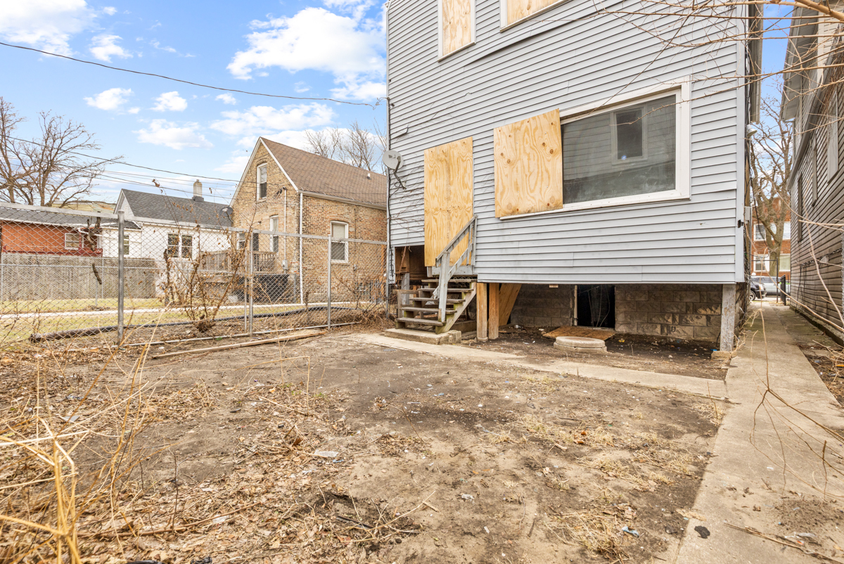 7356 S Champlain Avenue Property Photo 23