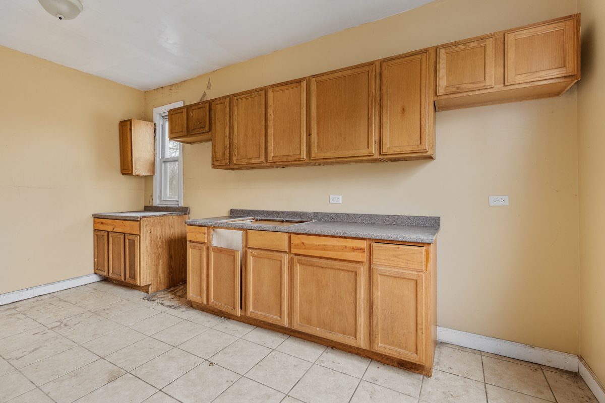 7356 S Champlain Avenue Property Photo 28