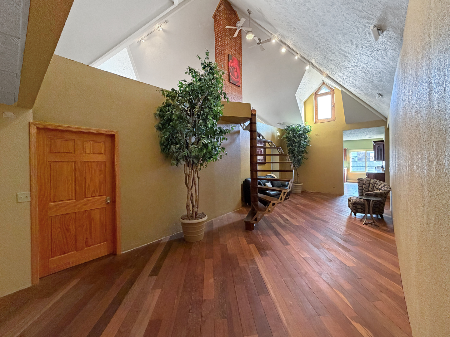 222 W Exchange Street Property Photo 3