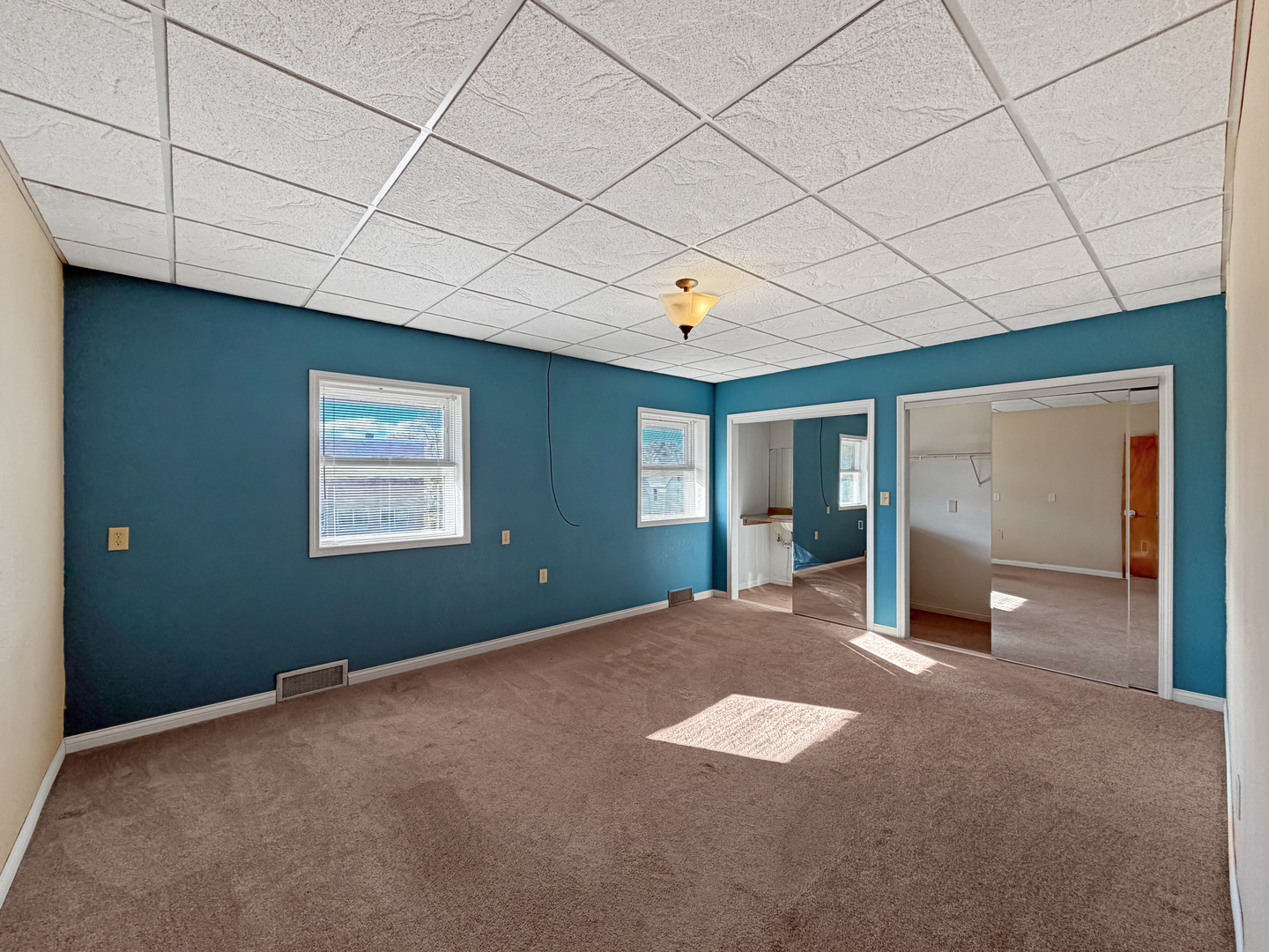 222 W Exchange Street Property Photo 35