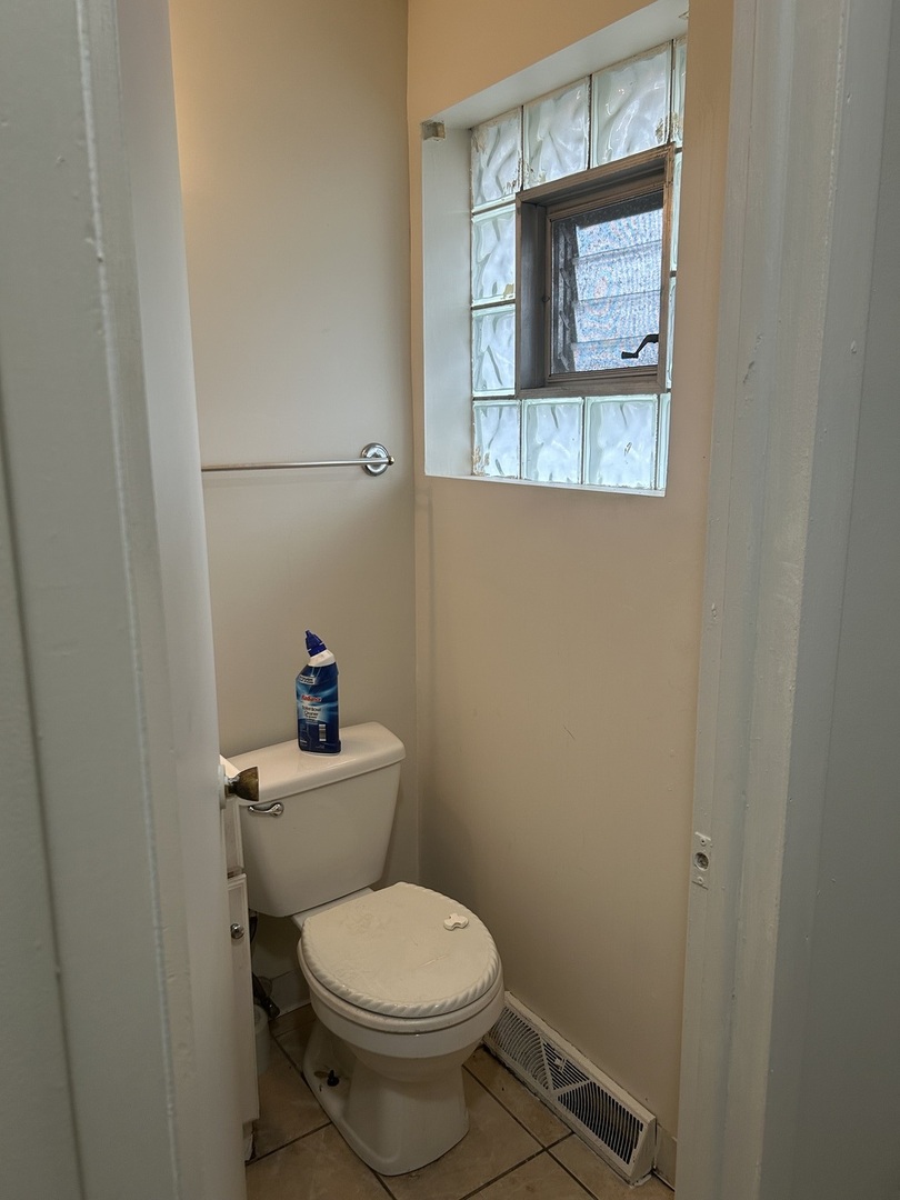 14316 Dante Avenue Property Photo 6