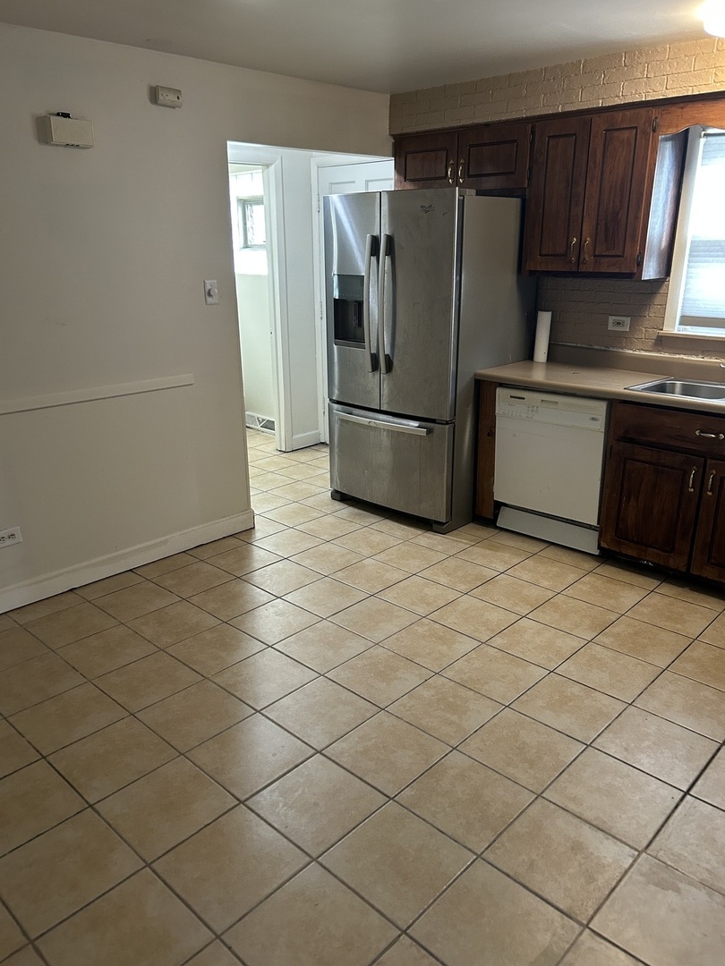 14316 Dante Avenue Property Photo 17