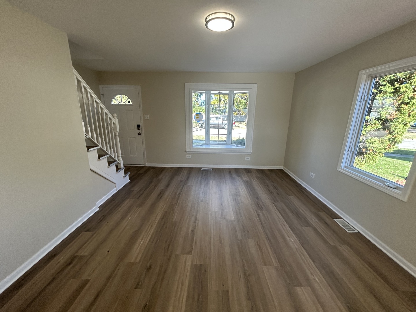 4207 176th Place Property Photo 4