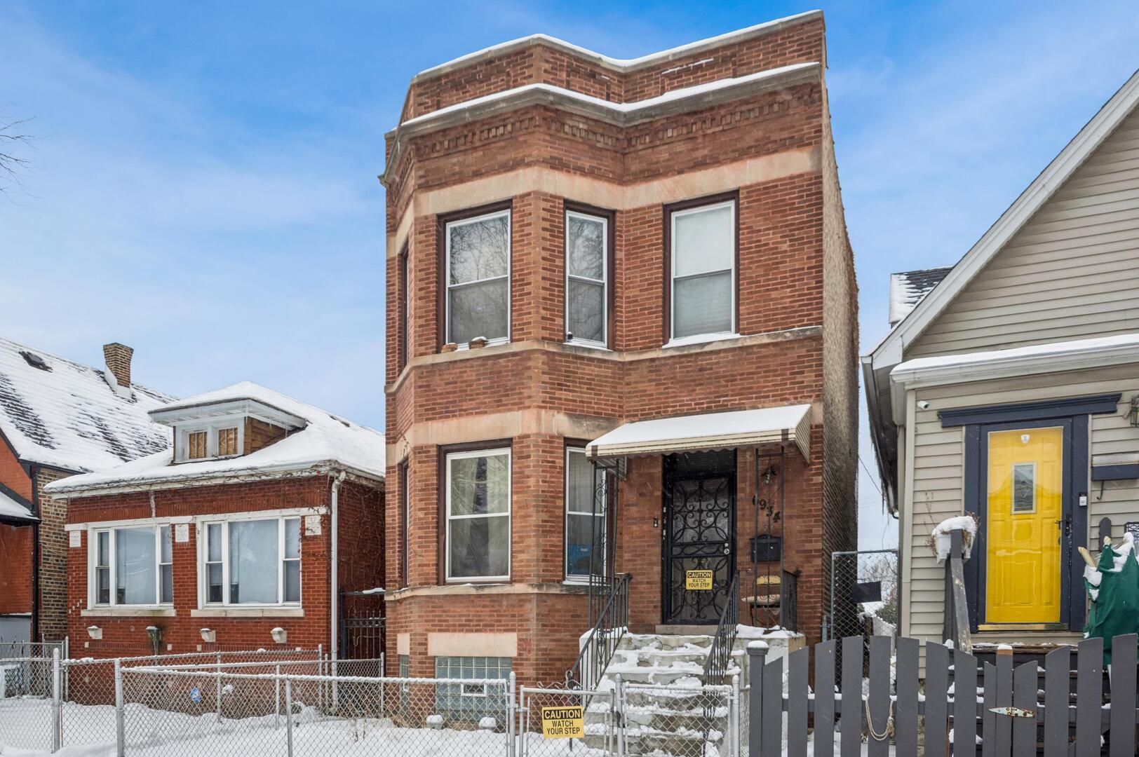 6934 S Cornell Avenue Property Photo 1