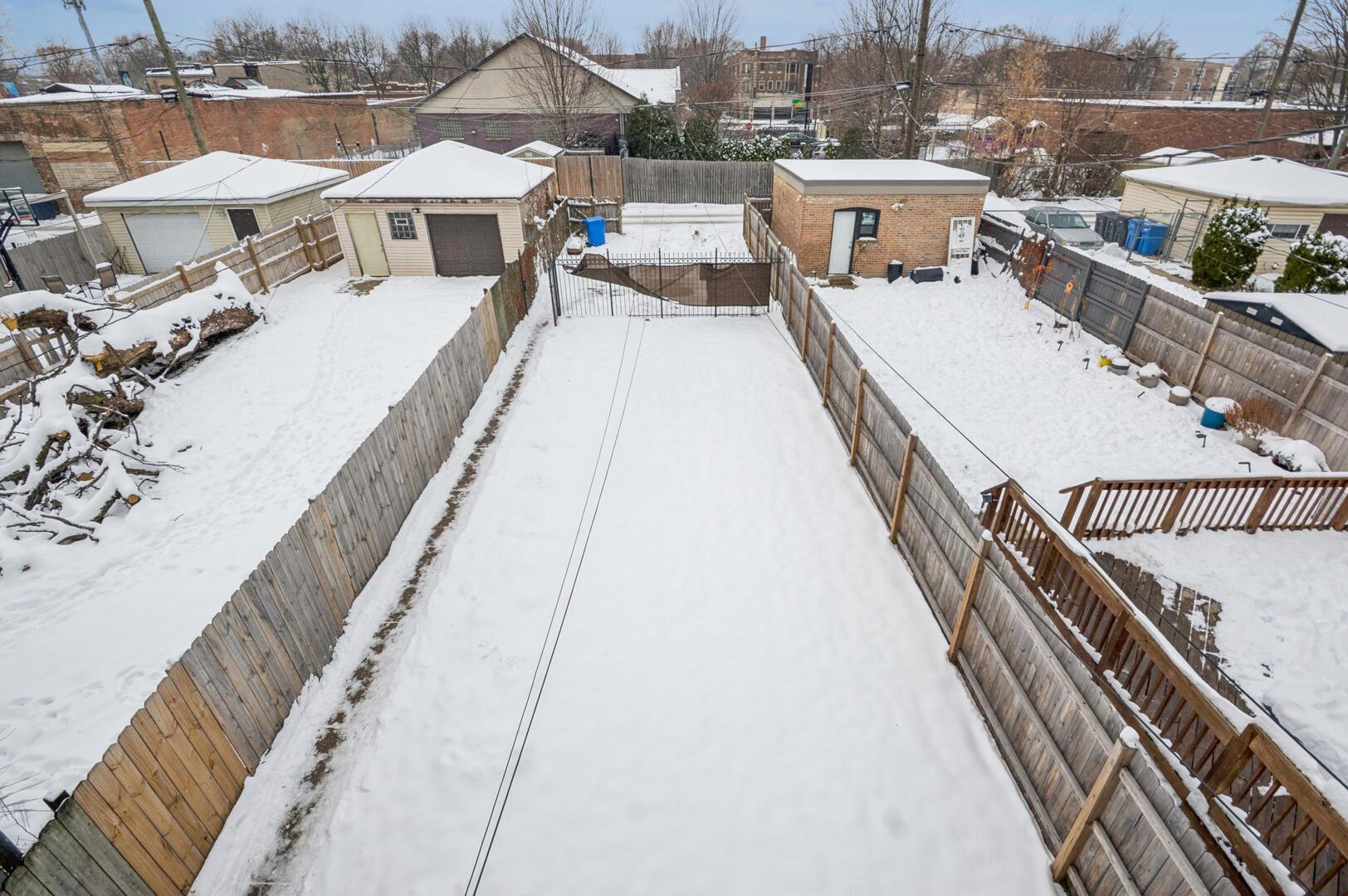 6934 S Cornell Avenue Property Photo 12