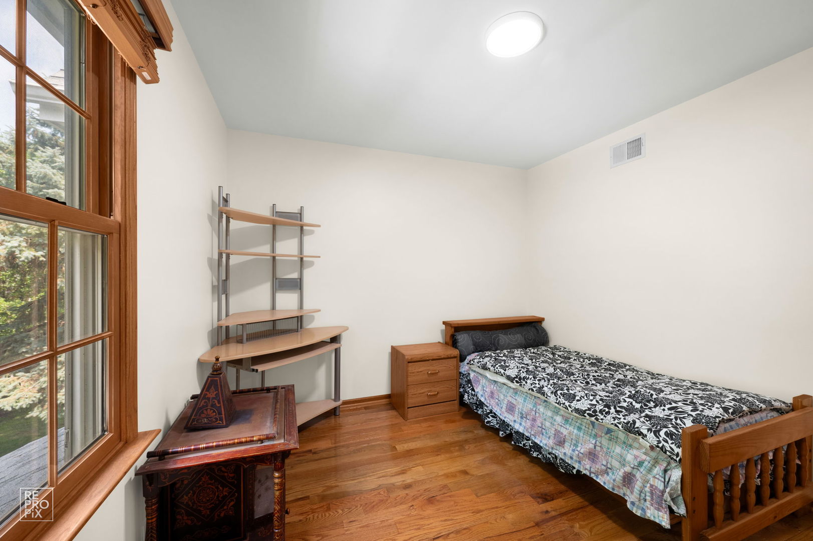 1408 Juliet Lane Property Photo 27