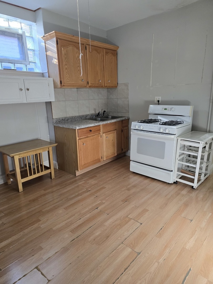2243 S Kostner Avenue Property Photo 3