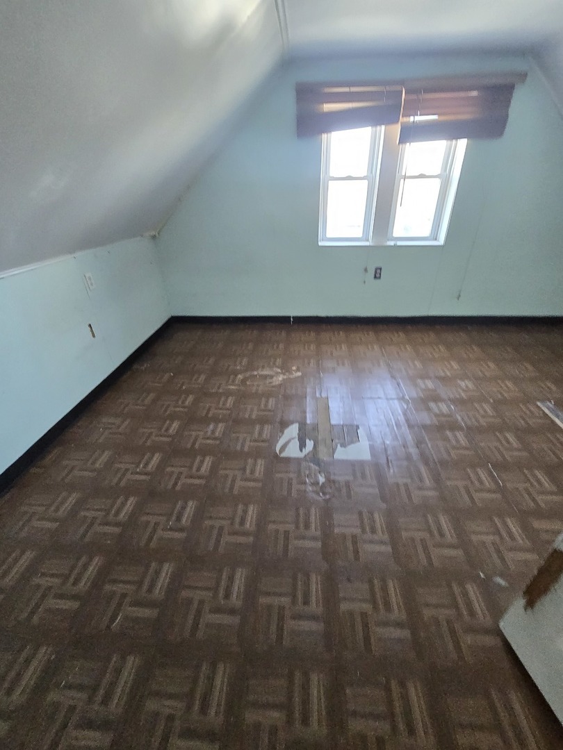 2243 S Kostner Avenue Property Photo 11