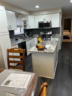 7733 Rutherford Avenue Property Photo 3