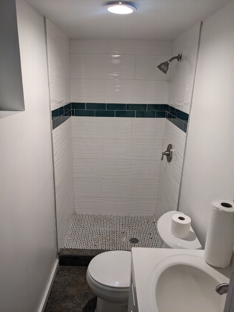 8247 S Wabash Avenue Property Photo 9