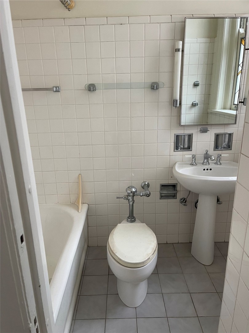 12523437 Property Photo 11