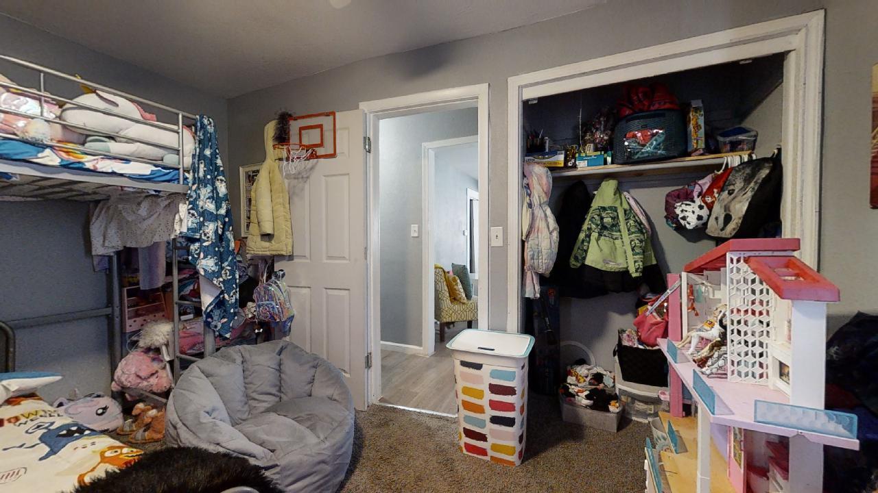 1124 W Cushing Street Property Photo 21