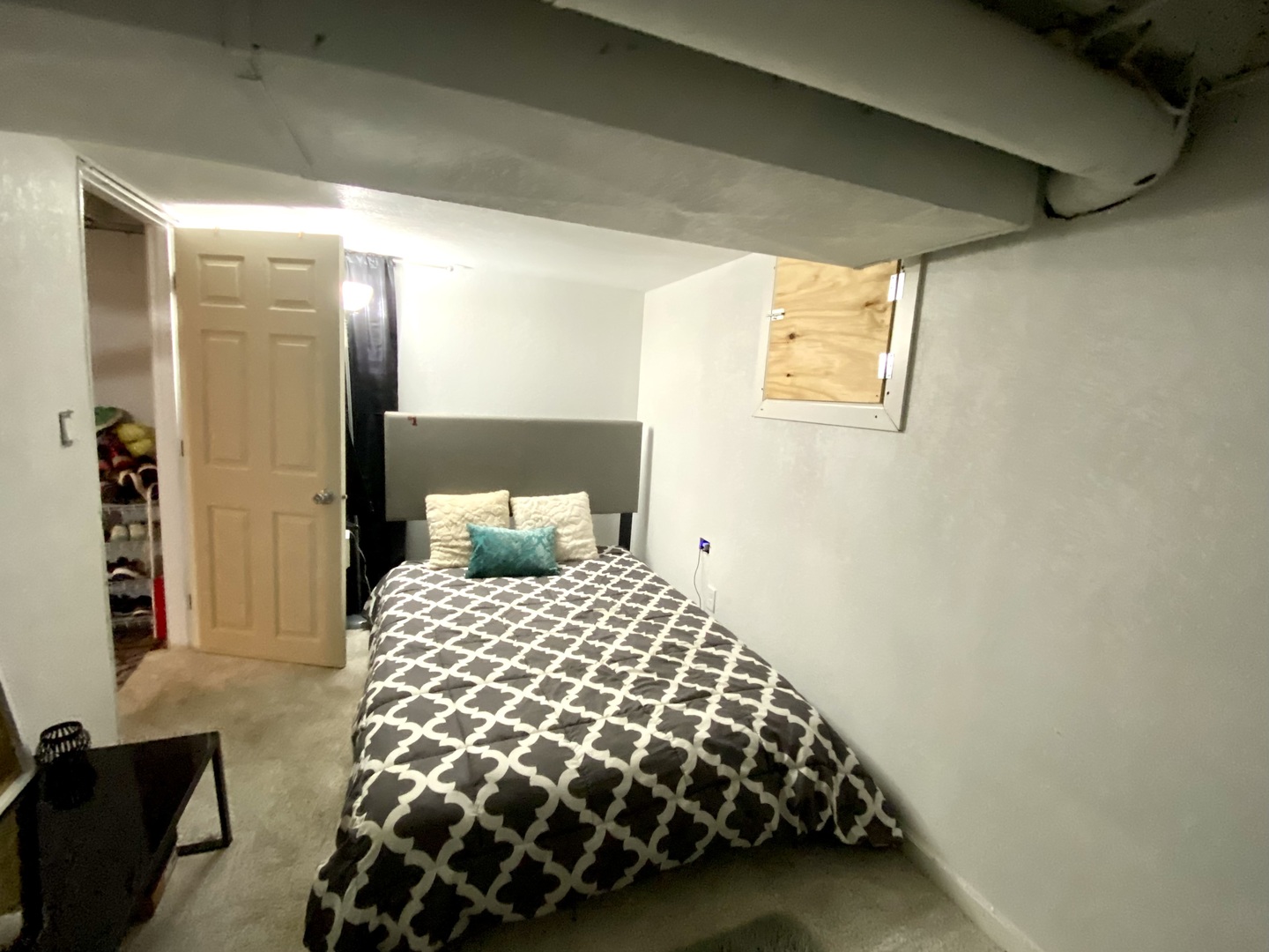 1124 W Cushing Street Property Photo 23