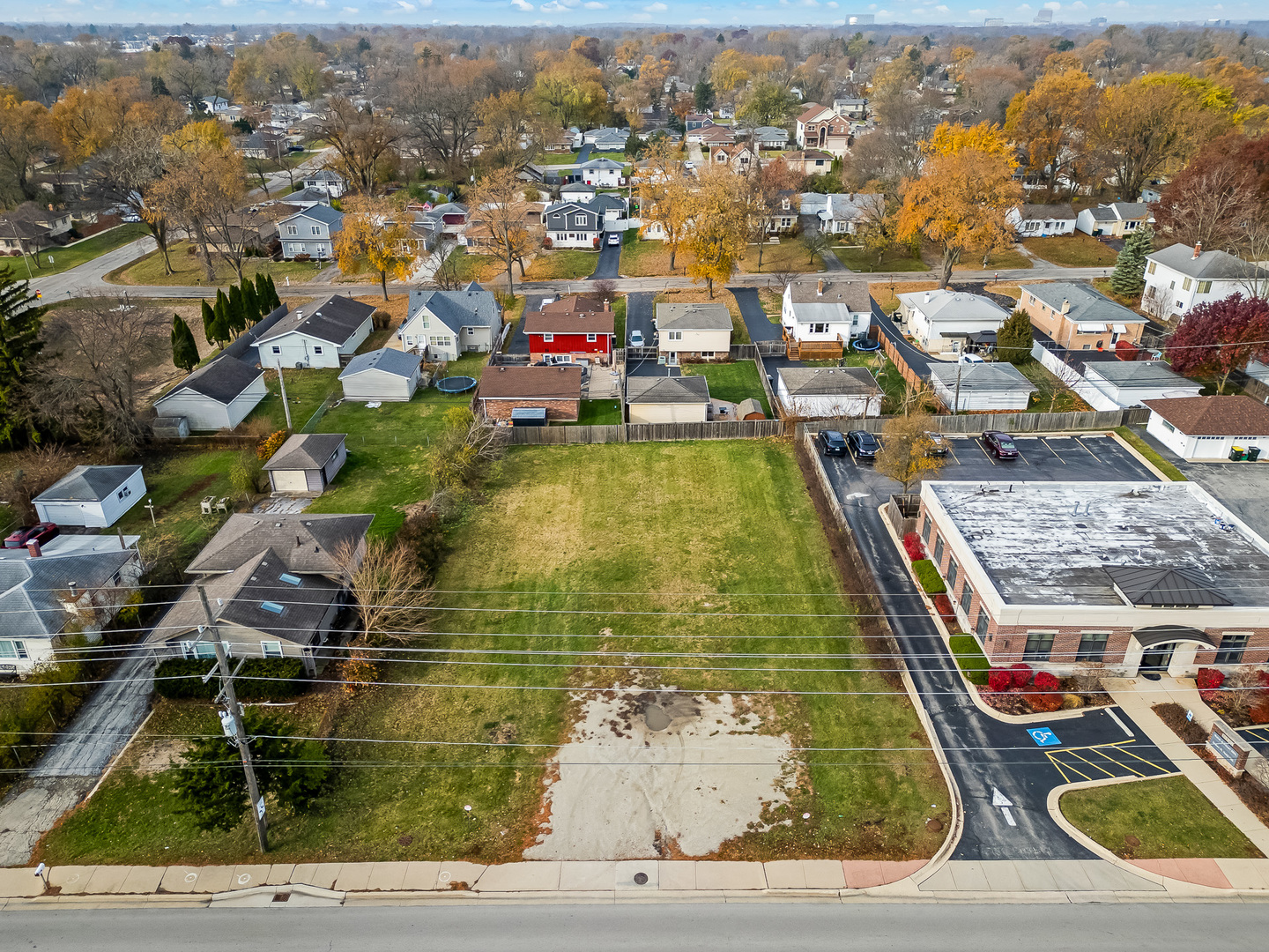 3918 N Cass Avenue Property Photo 1