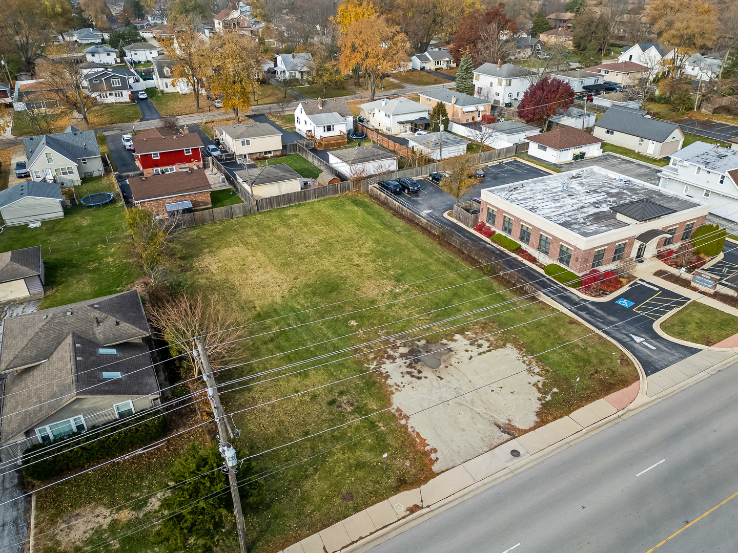 3920 N Cass Avenue Property Photo 7