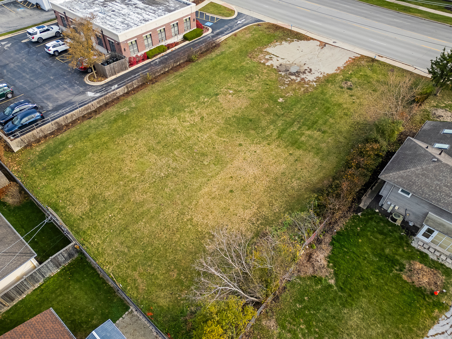 3920 N Cass Avenue Property Photo 12