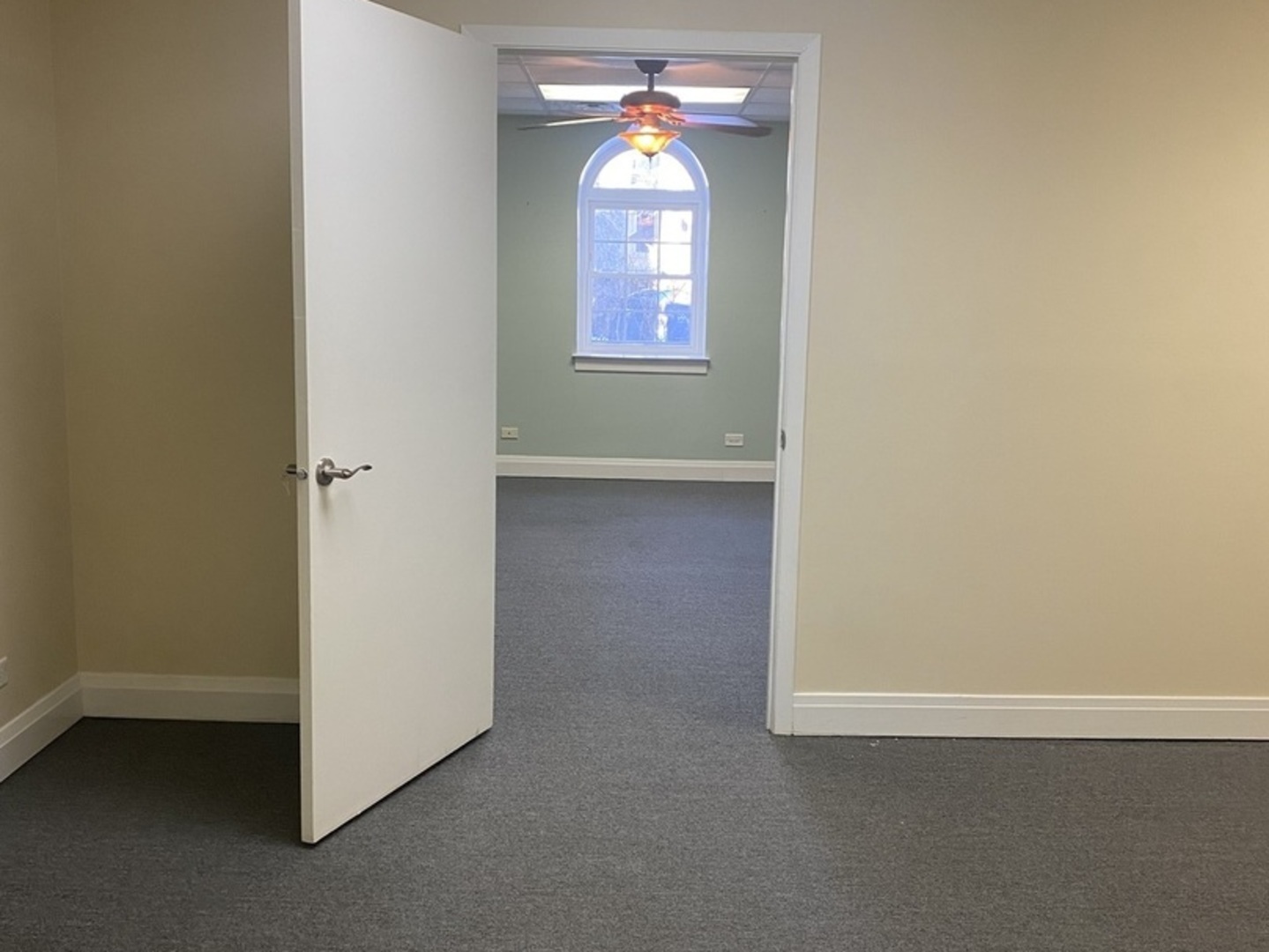 12524310 Property Photo 11