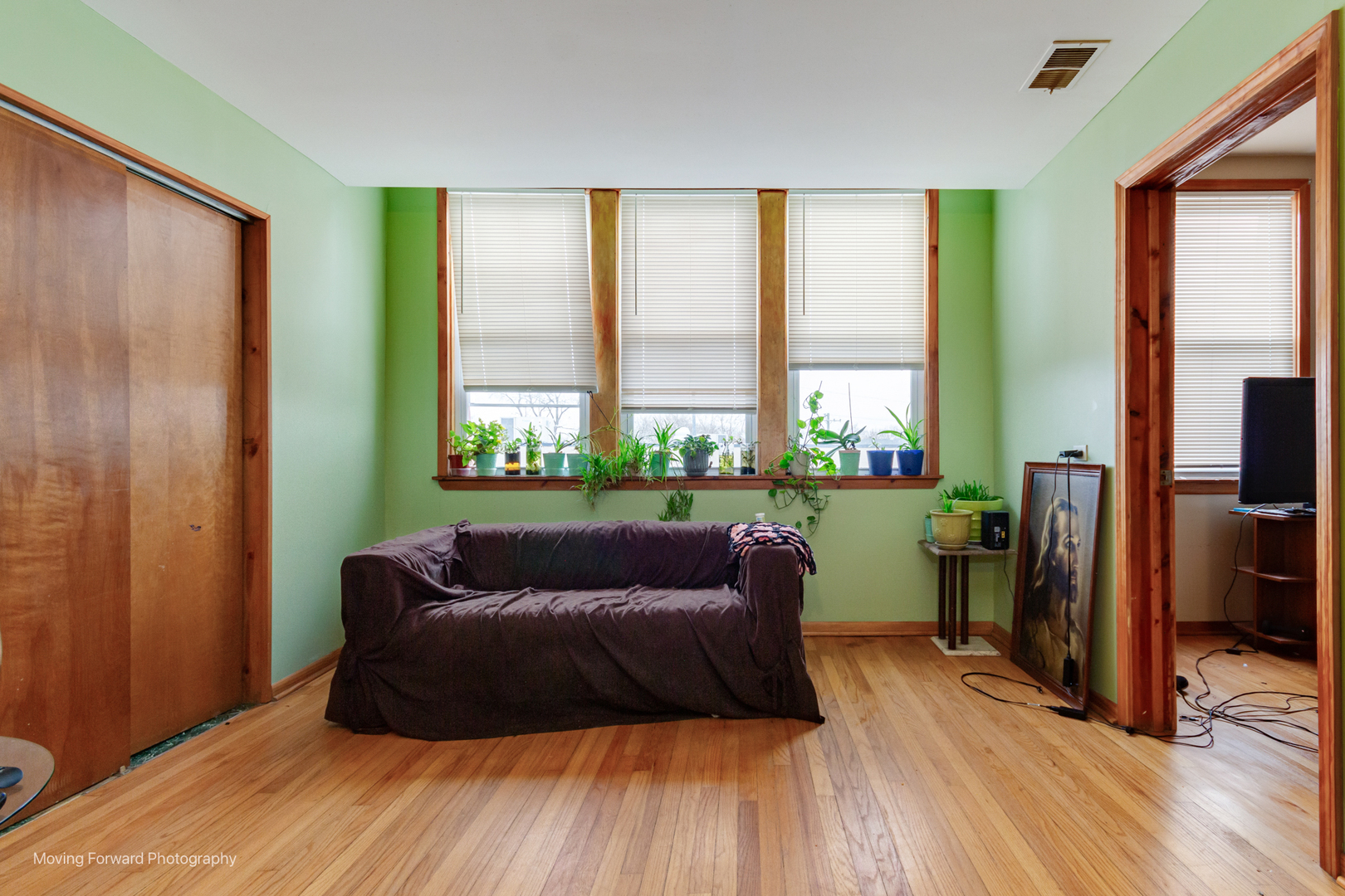 4785 S Archer Avenue Property Photo 23
