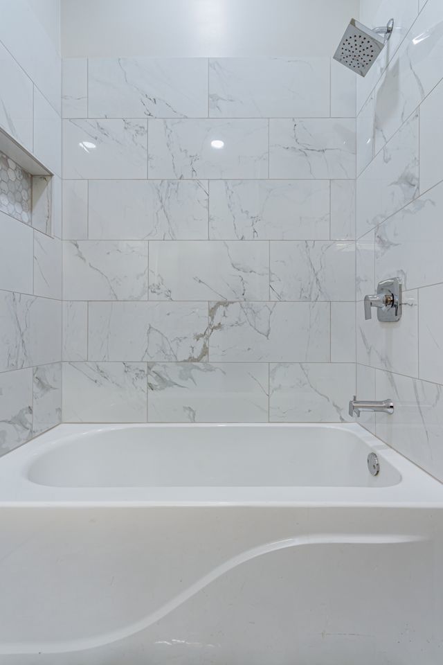 6812 S Green Street Property Photo 14