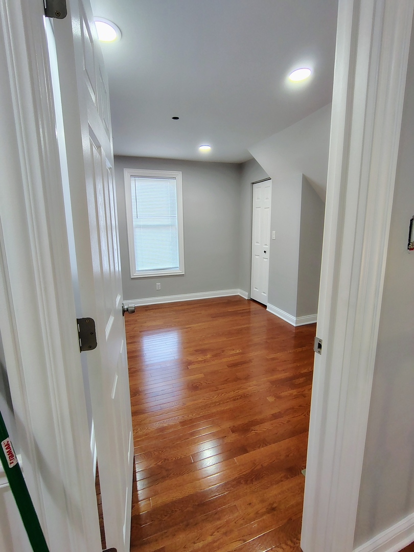 6812 S Green Street Property Photo 21