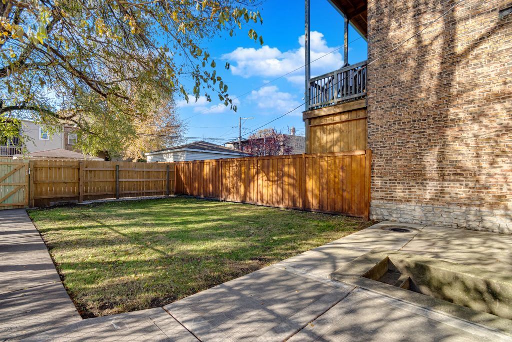 6812 S Green Street Property Photo 35