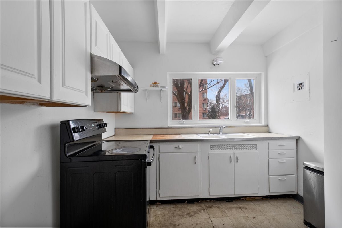 1940 W Hood Avenue 1d Property Photo 6