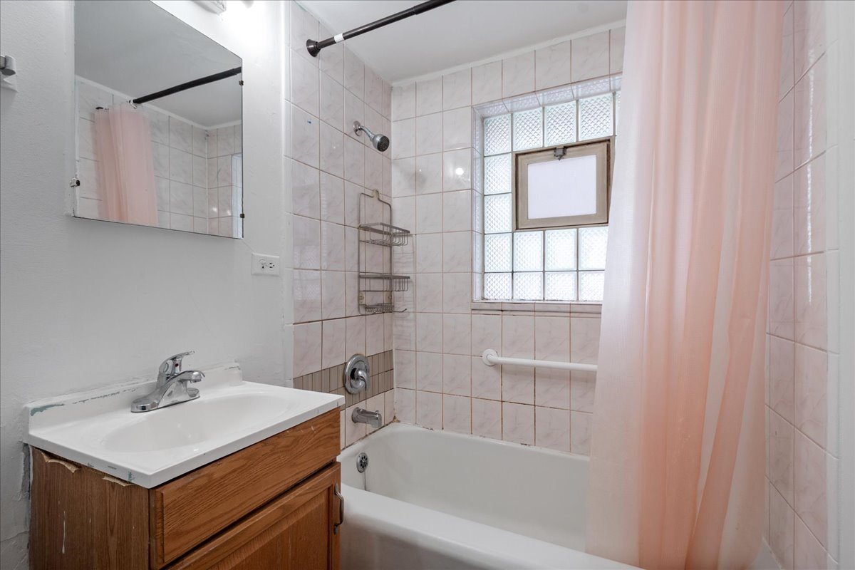 1940 W Hood Avenue 1d Property Photo 10