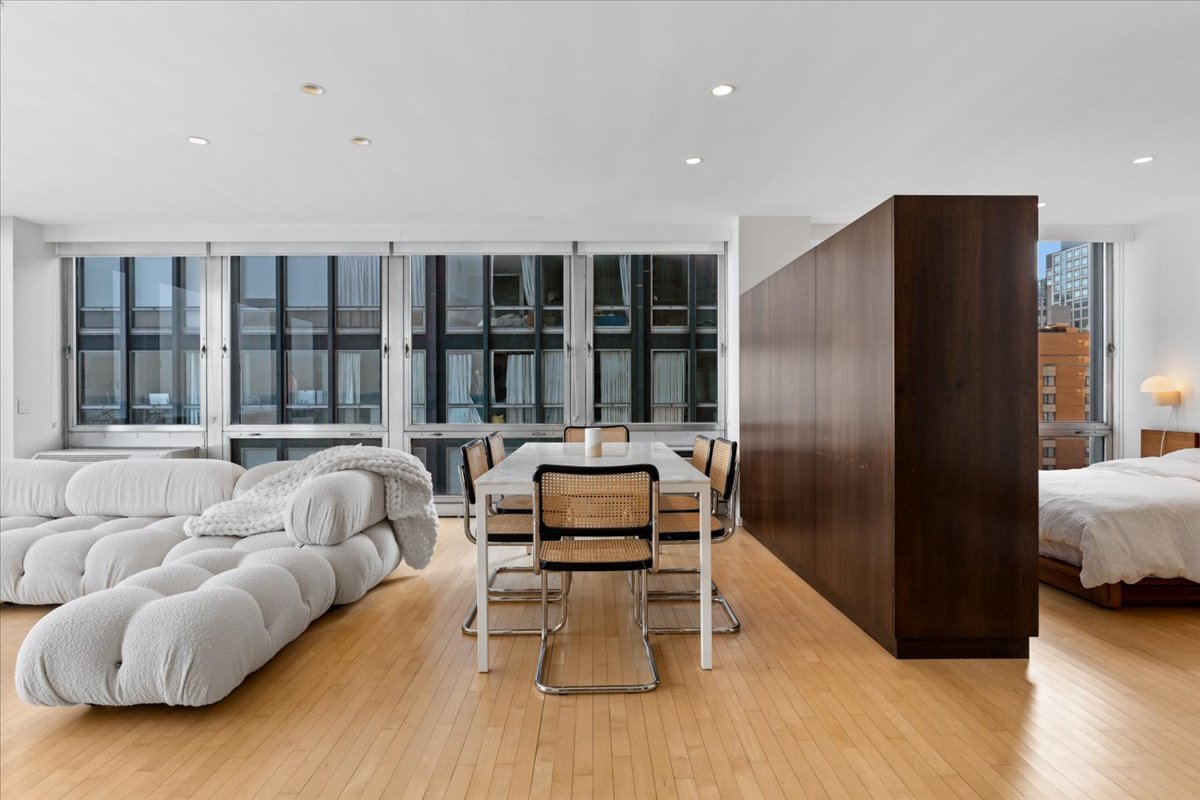 880 N Lake Shore Drive 16dh Property Photo 9