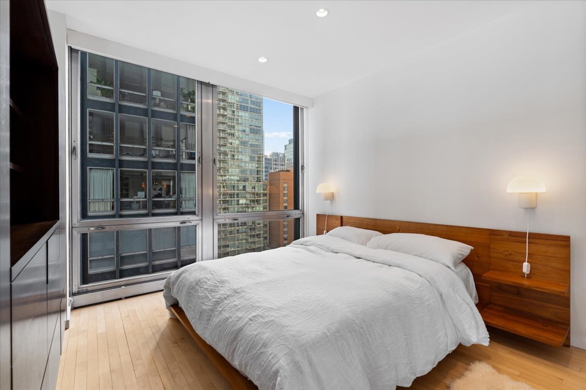 880 N Lake Shore Drive 16dh Property Photo 14
