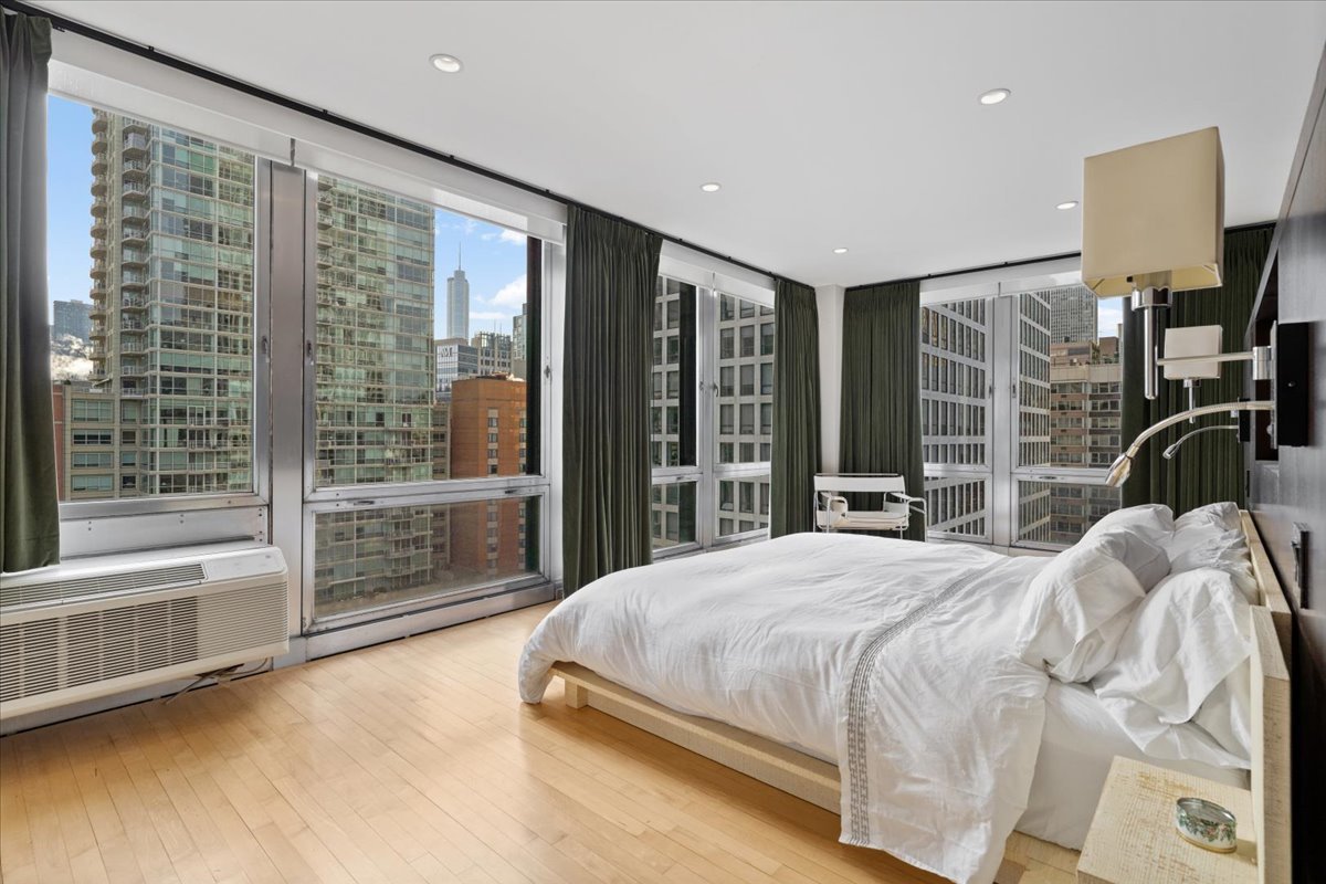 880 N Lake Shore Drive 16dh Property Photo 18