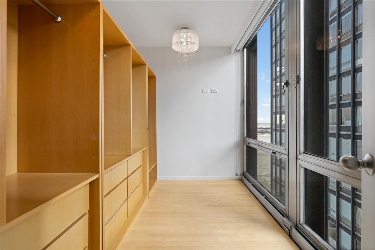 880 N Lake Shore Drive 16dh Property Photo 23