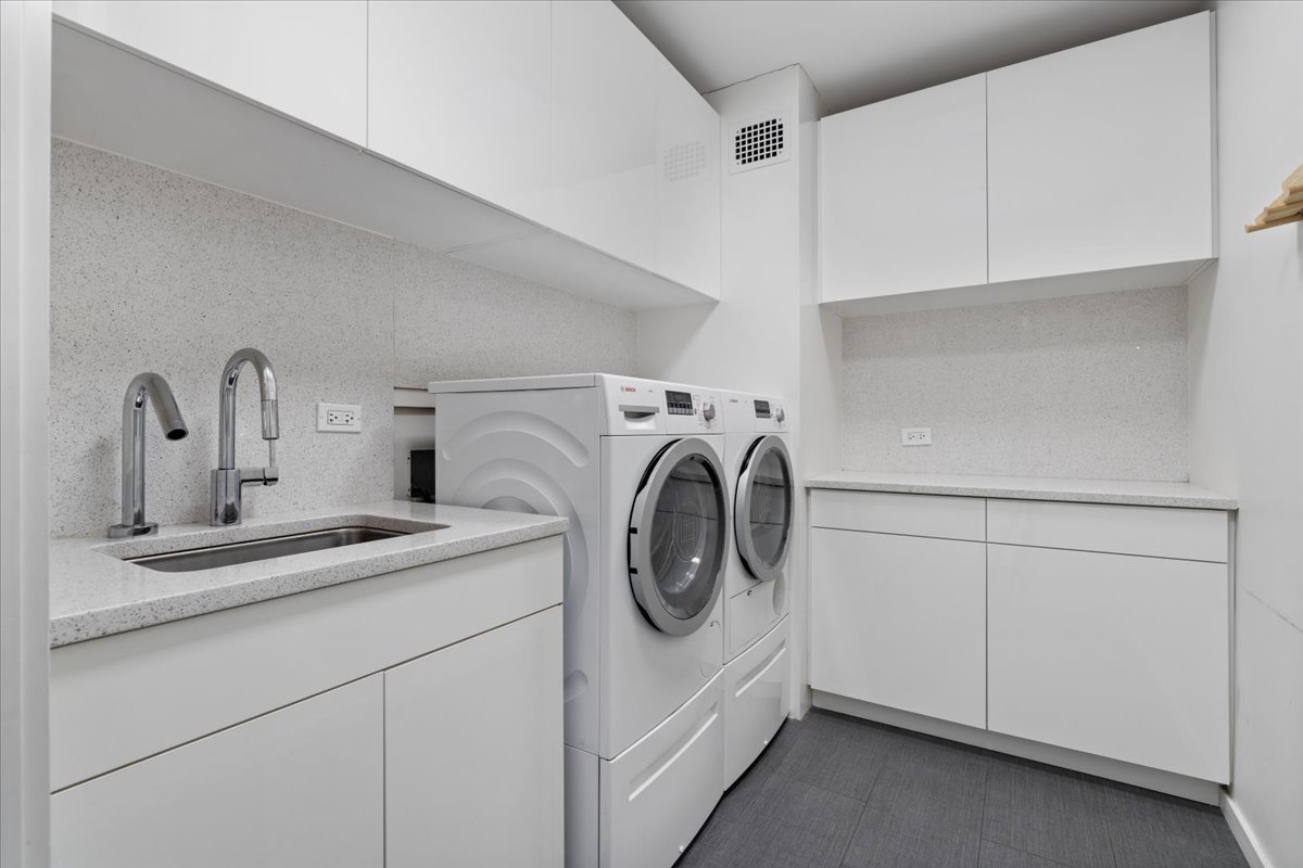 880 N Lake Shore Drive 16dh Property Photo 24