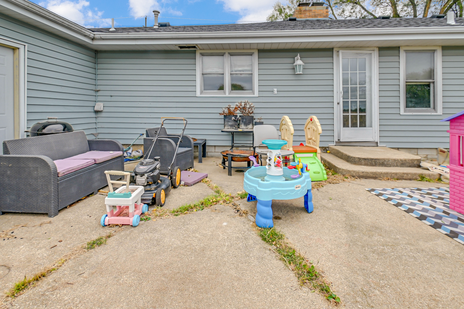 59 N 2750w Road Property Photo 17