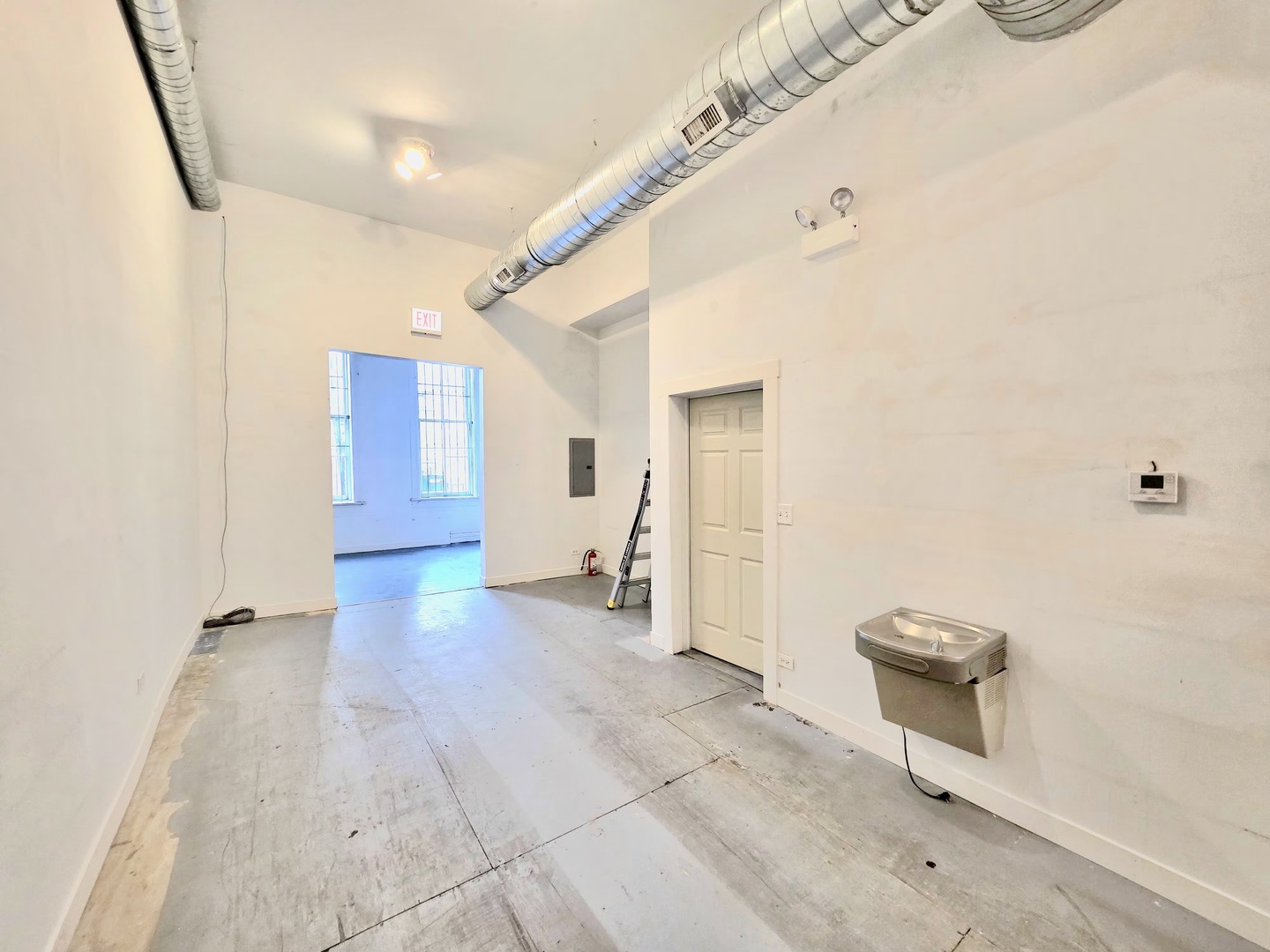1102 W 18th Street Property Photo 11