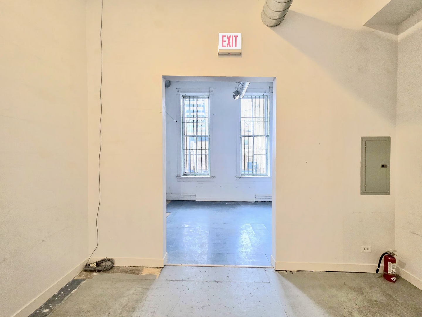 1102 W 18th Street Property Photo 13