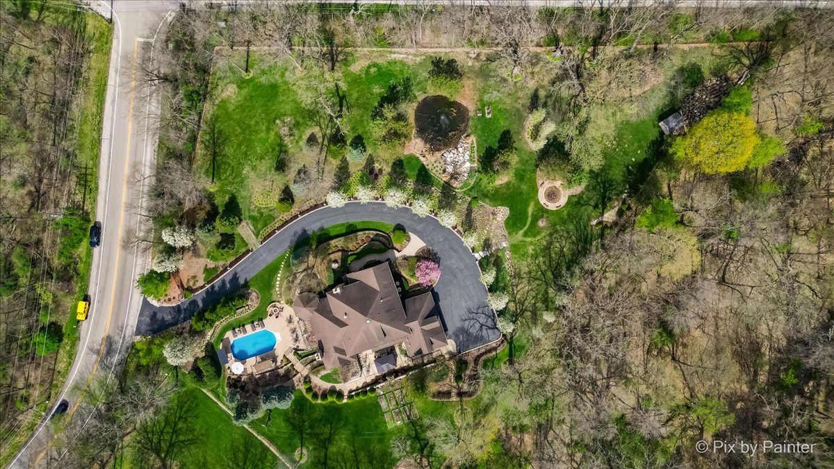10018 Haegers Bend Road Property Photo 13