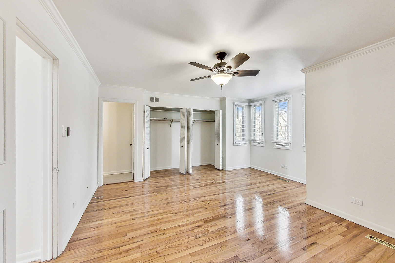 2819 S Michigan Avenue Property Photo 16