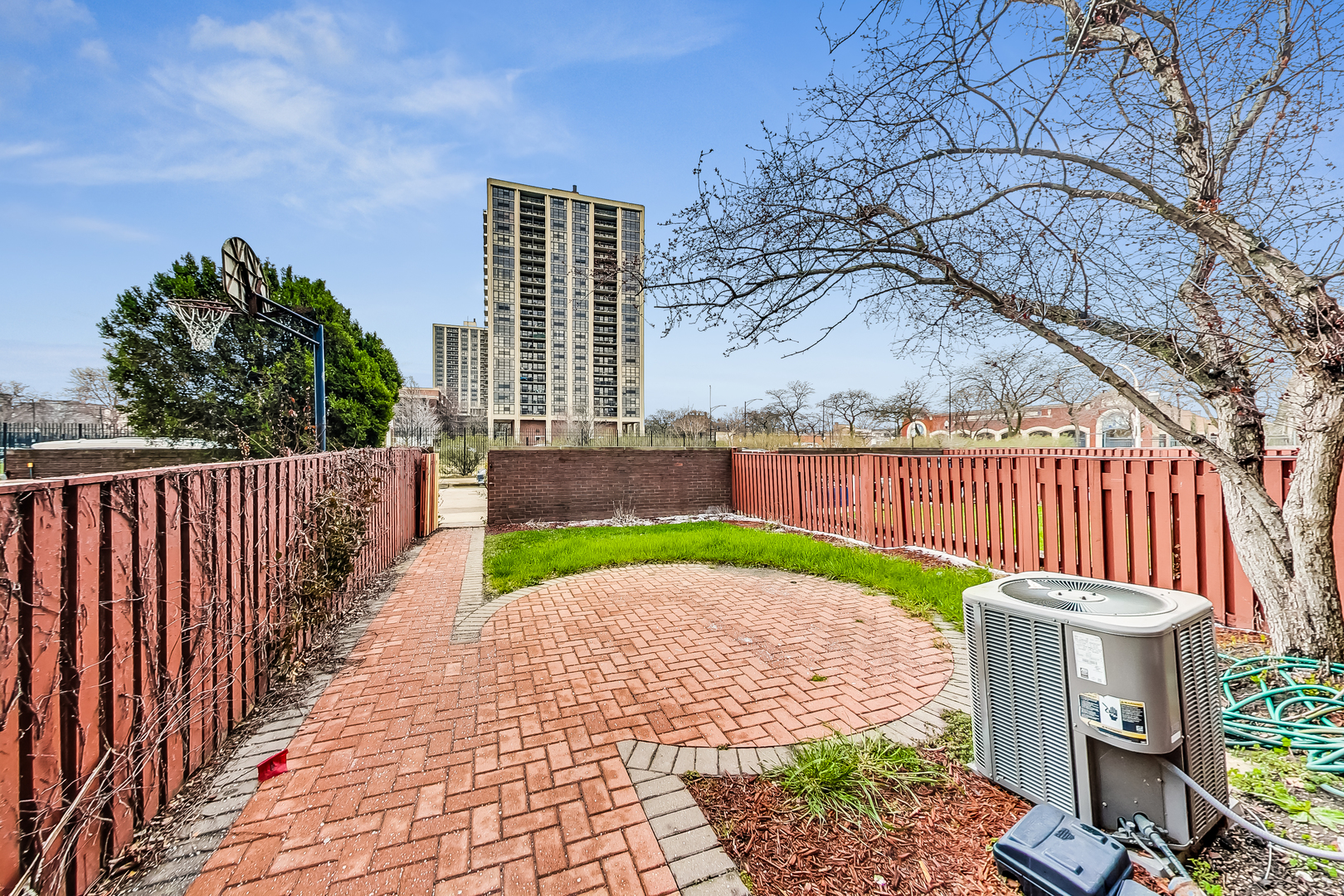 2819 S Michigan Avenue Property Photo 34
