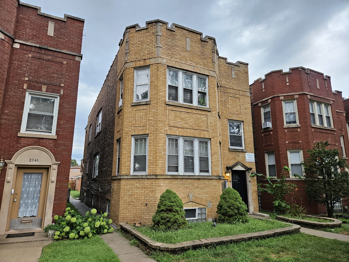 8342 S Wabash Avenue Property Photo 3